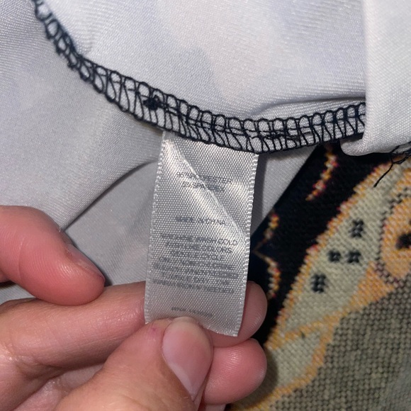 Larry Levine blouse - Picture 7 of 7